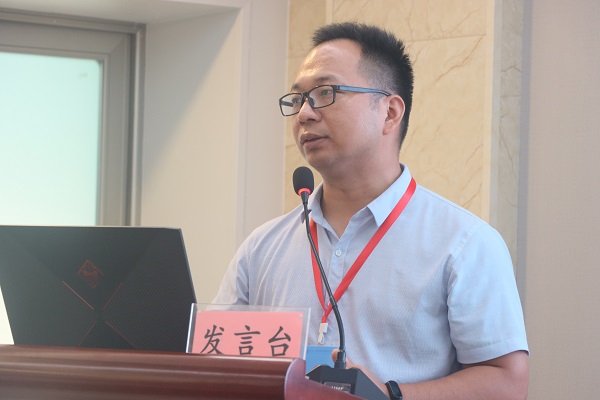 5、MK(中国)一站式体育服务官网BIM中心主任曾良作《建设工程全过程BIM应用》分享.jpg 5、MK(中国)一站式体育服务官网BIM中心主任曾良作《建设工程全过程BIM应用》分享.jpg