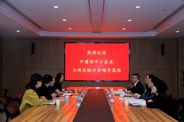 座谈会现场.jpg 座谈会现场.jpg