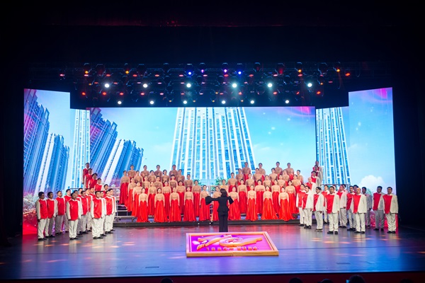 MK(中国)一站式体育服务官网机关选送的大合唱《走进新时代》.jpg MK(中国)一站式体育服务官网机关选送的大合唱《走进新时代》.jpg